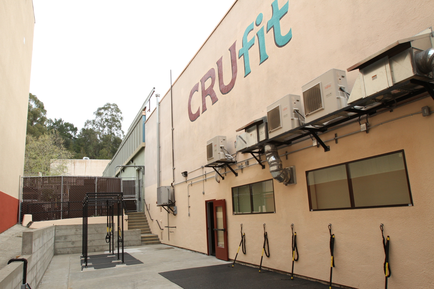 CRUfit building