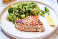green-goddess-bowl-tuna-steak-4