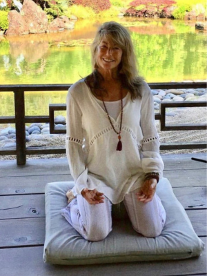 Janine Ellis 300x400
