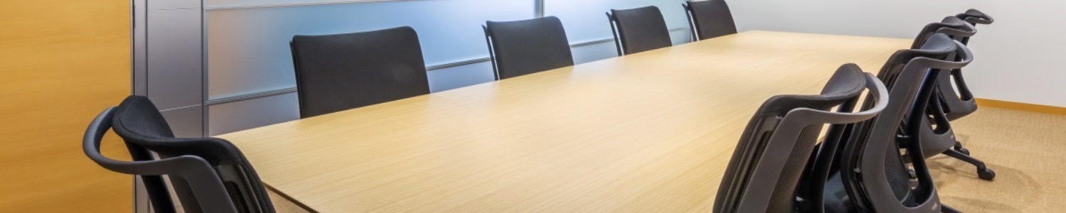 Clean conference room that uses Dalco's cleaning products and services.