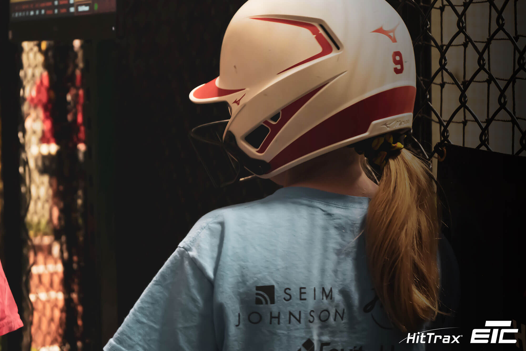 girl-softball-helemet