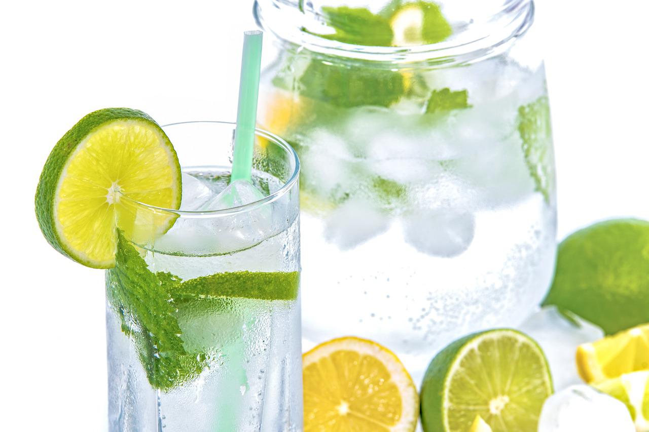 water pitcher pix