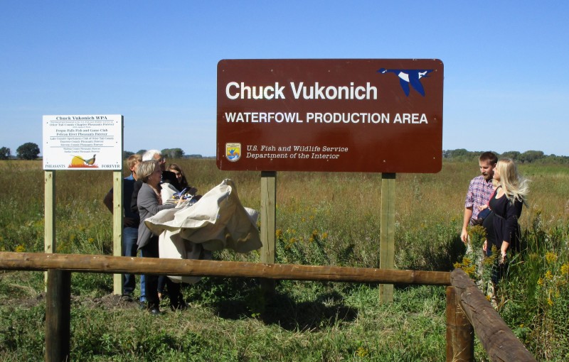 Vukonich Sign Unveiling 9-12-15