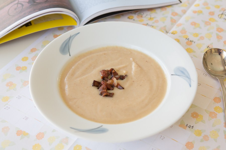 900-Wide-Cauliflower-soup-1