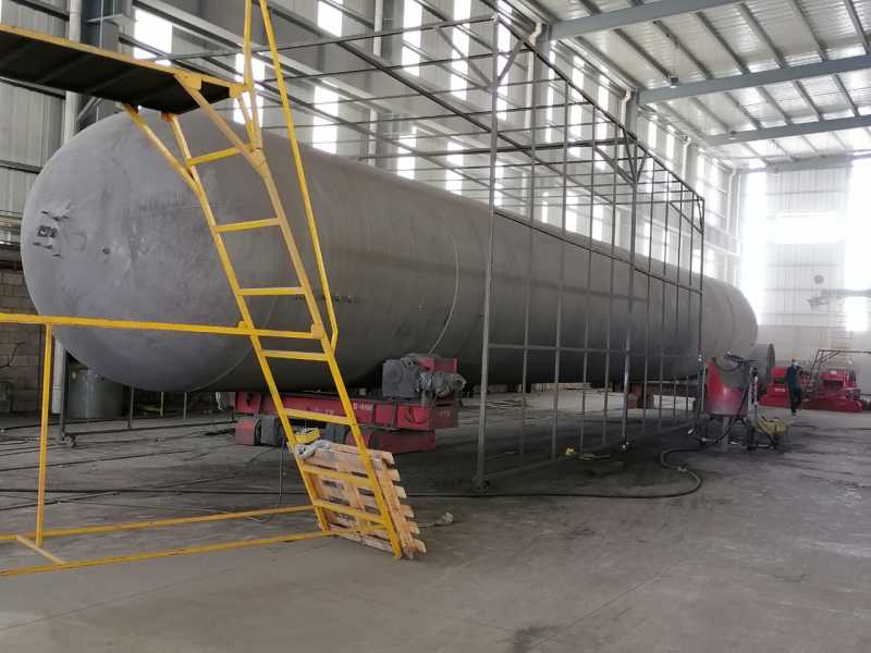 tank 12