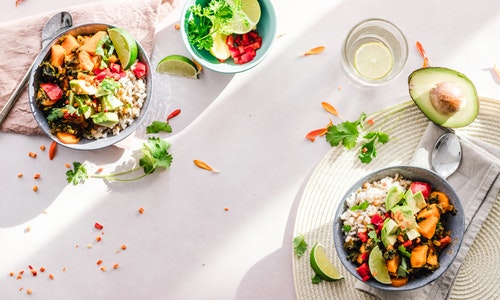 salads with avocado and whole food ingredients - metabolism