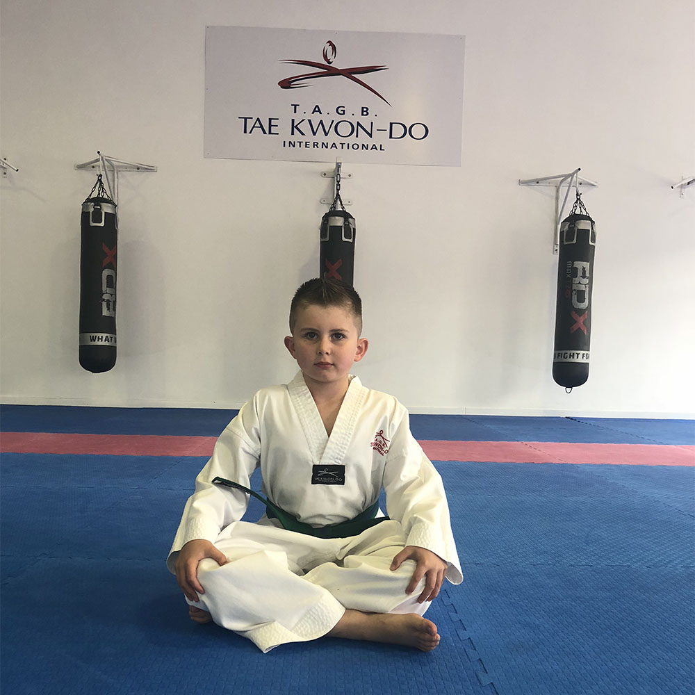 colour-belt-uniform-white