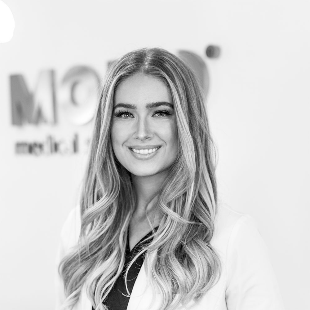 mobo-med-spa-lauren-lund-headshot