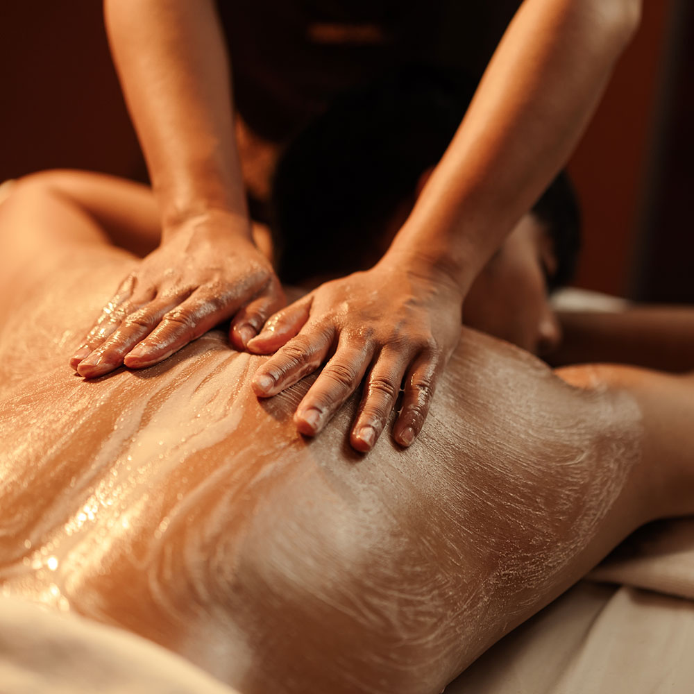 mobo-med-spa-back-facial