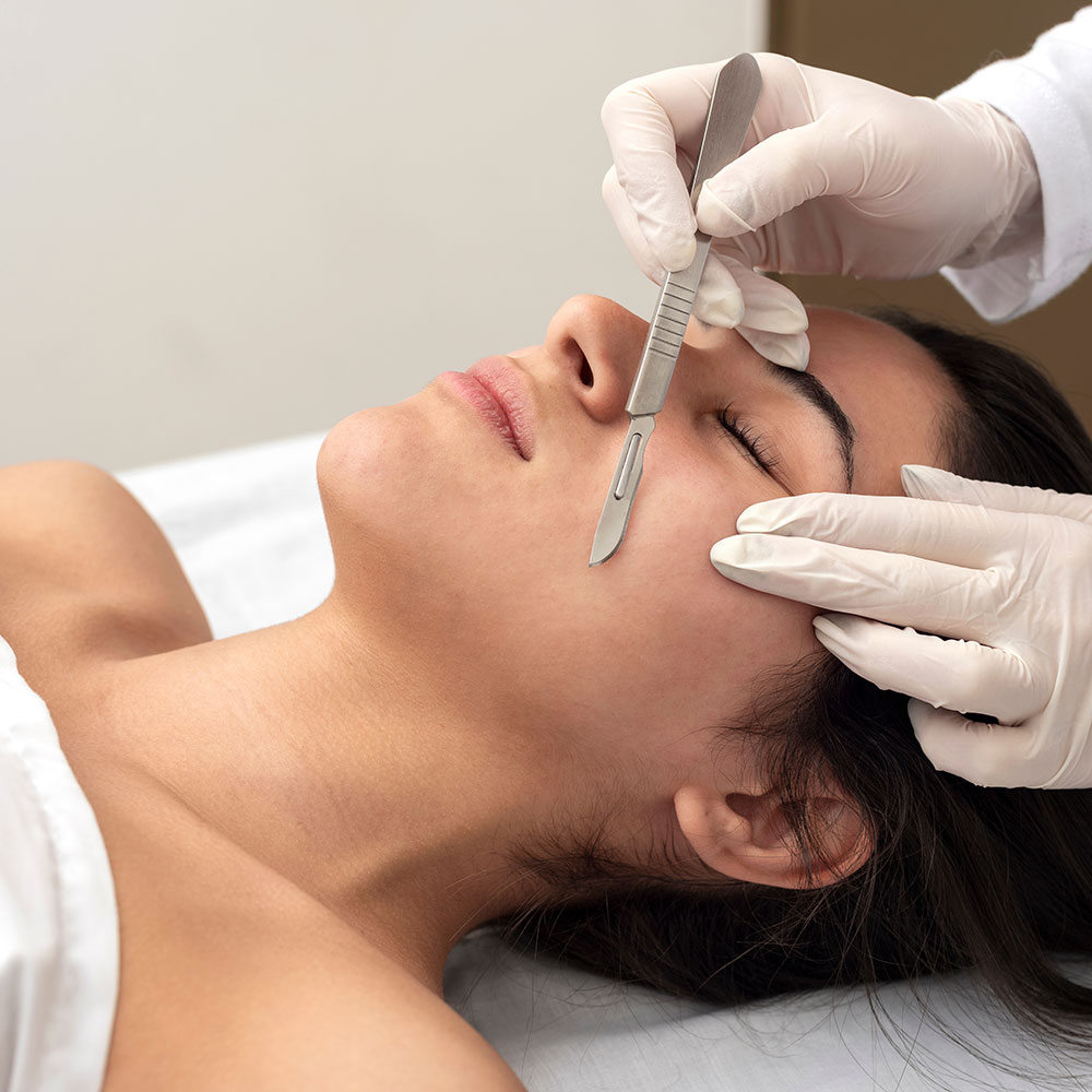 mobo-med-spa-dermaplane-facial