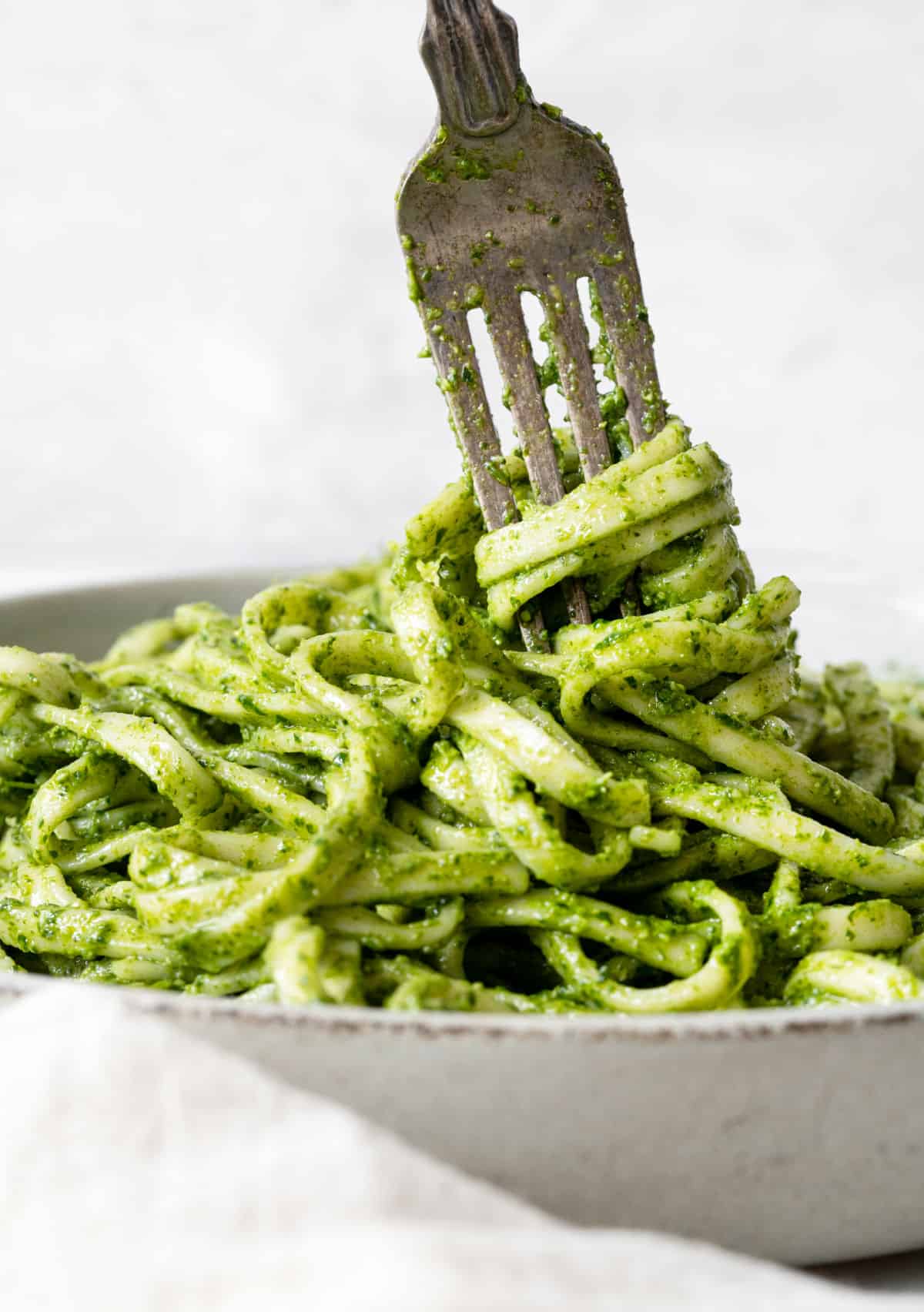 Spinach pesto pasta