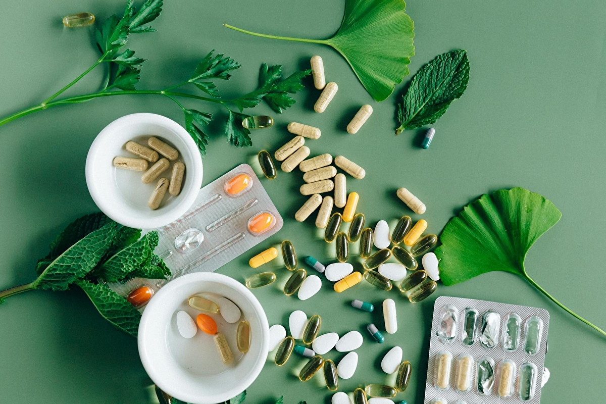 drugs pills supplemet green