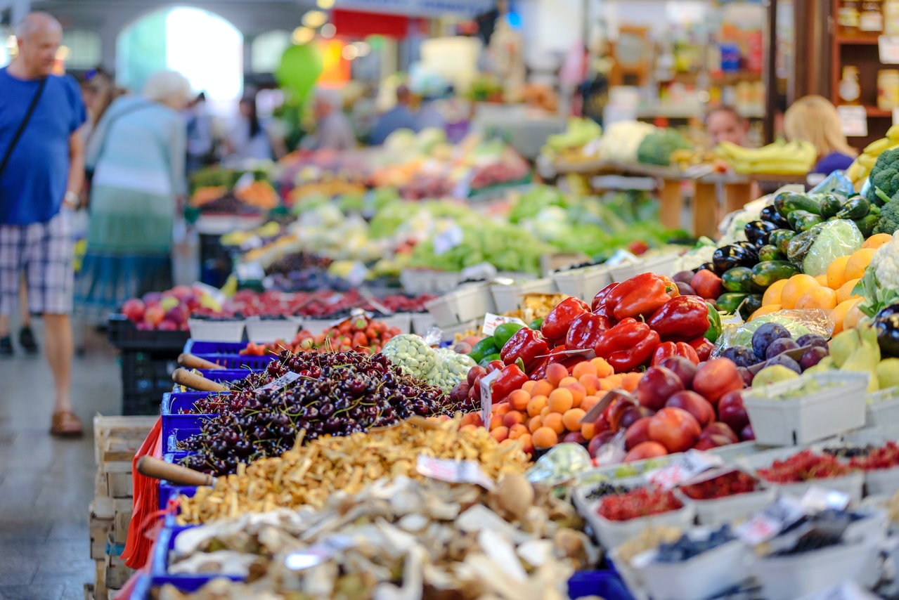 farmers market fresh produce