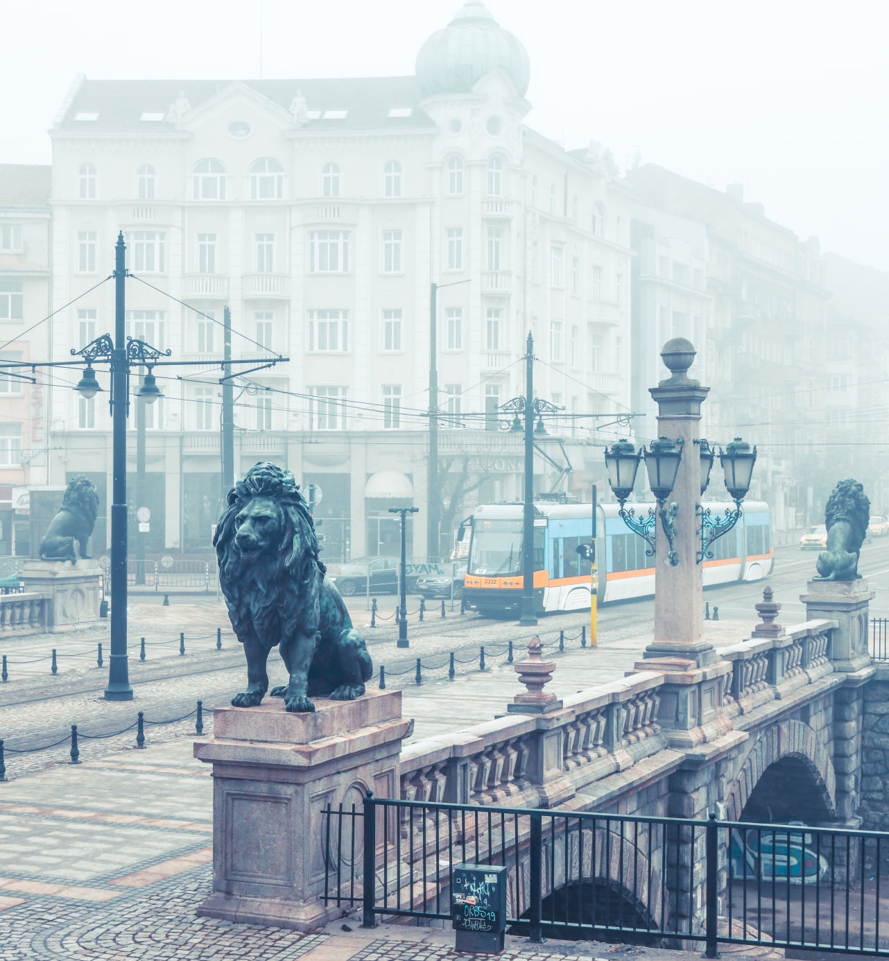 lions bridge