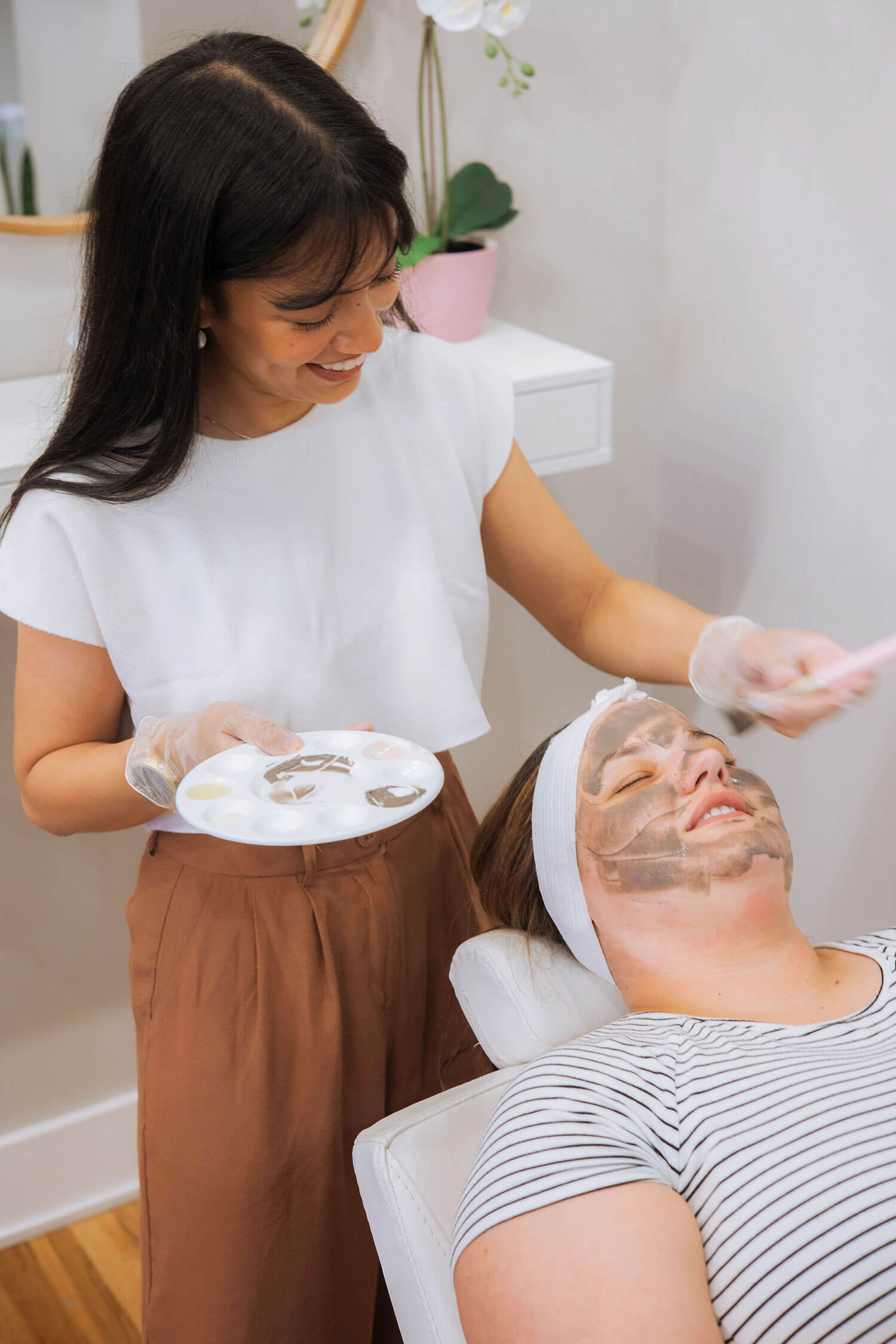 About Oasis Face Bar Facial Treatments Cleveland, OH