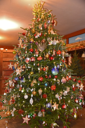 Gift Shop Display Tree
