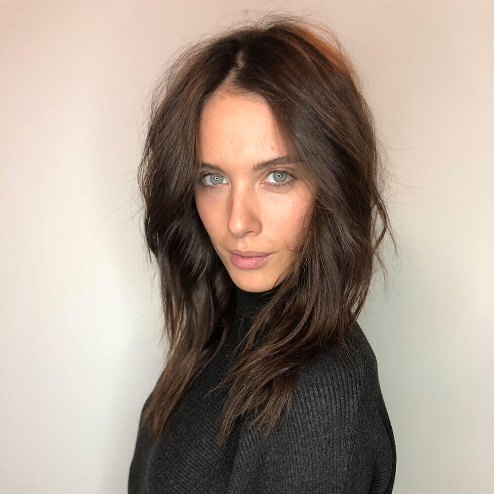 woman-loose-wavy-hair