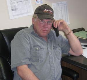 img-staff-bret