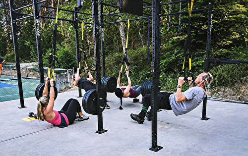 Hans-and-team-doing-rows