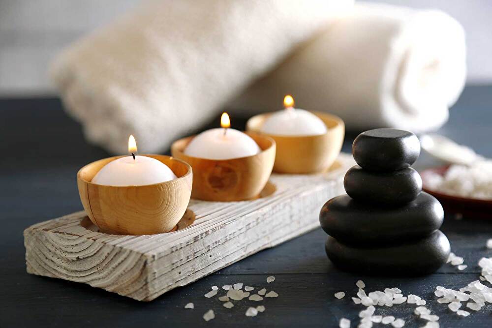 rocks-towel-candles
