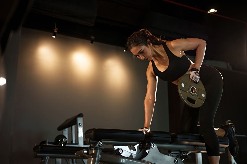 dumbbell-rows-raleigh