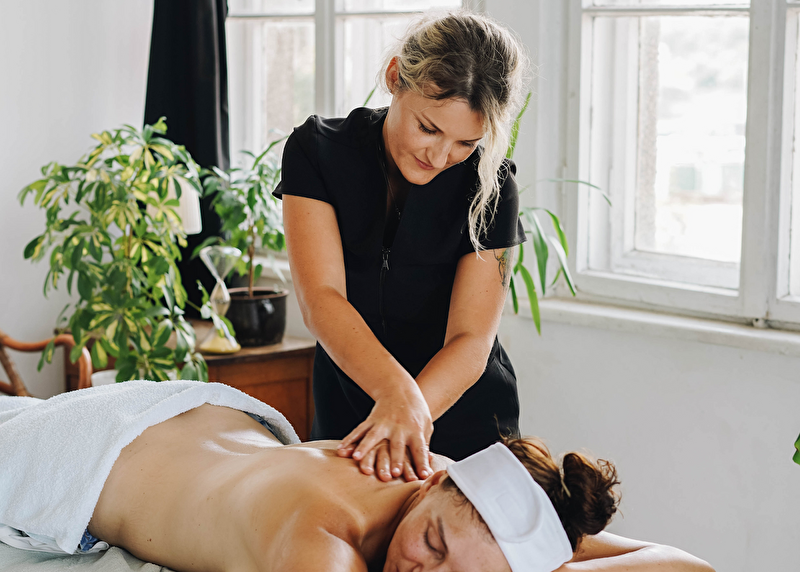 saint moritz massage student