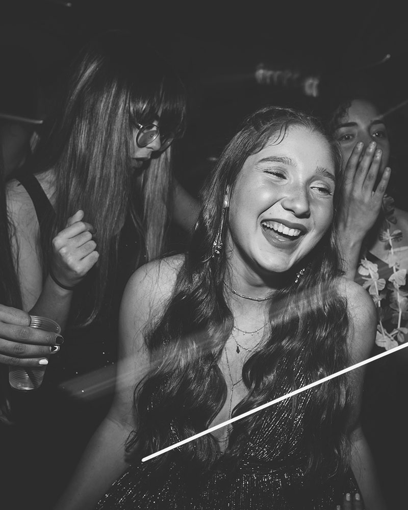 the-foundry-vt-party-woman-laughing-bw