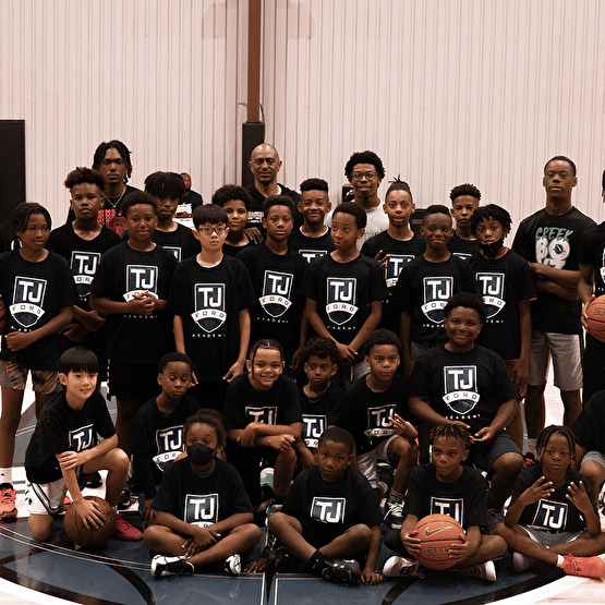 a basketball team at tj ford academy