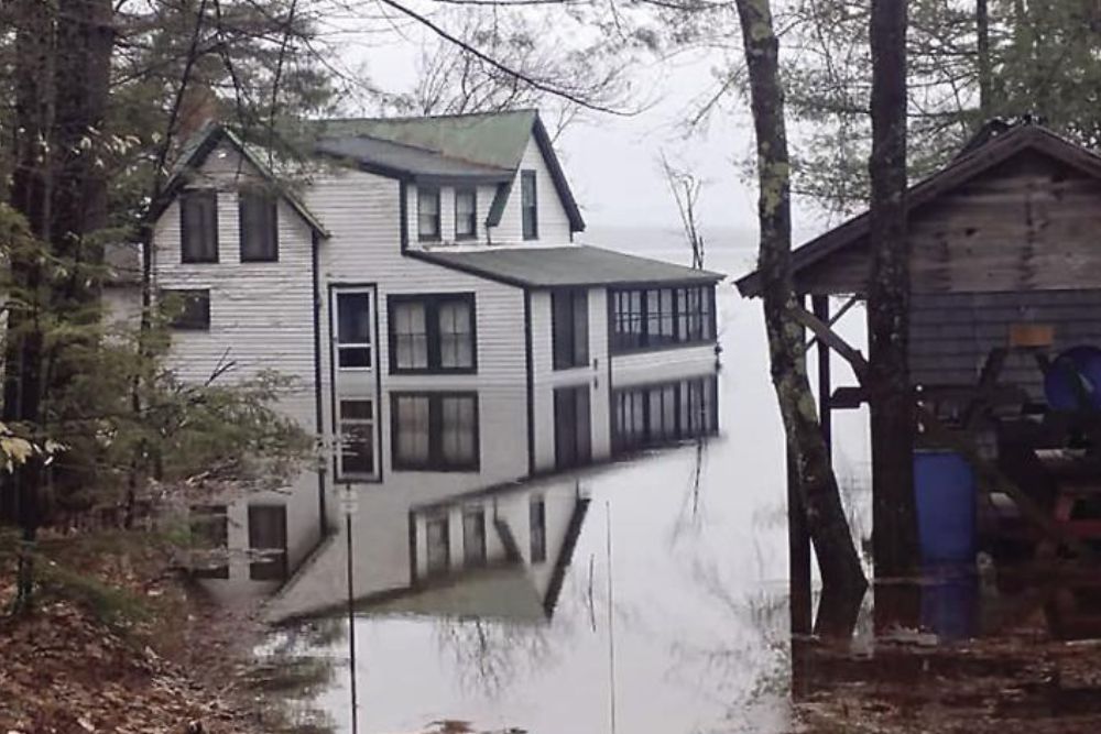 First Response Restoration Water Damage Spooner Wisconsin