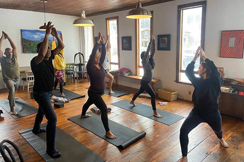 Home Yoga East Louisville, KY 40222