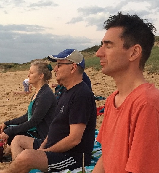 Wyn Medn at beach a_copy1